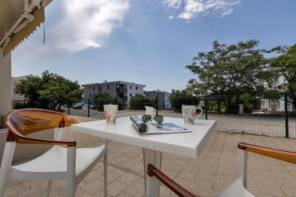 Brotis - Studioapartment - Makarska Exklusiv Promajna Exterior foto